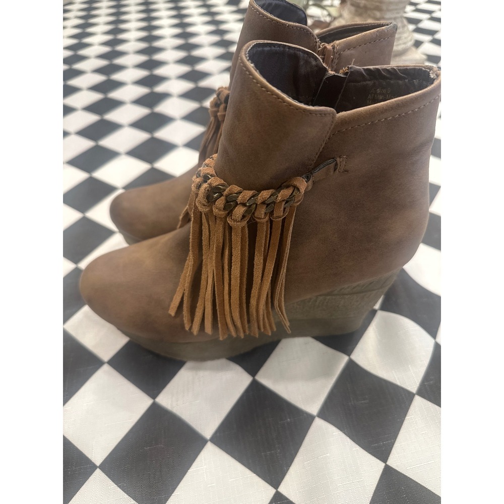 Sbicca Women Brown Fringe Wedge Ankle Boots Boho western Side Zip Size 9 cowboy